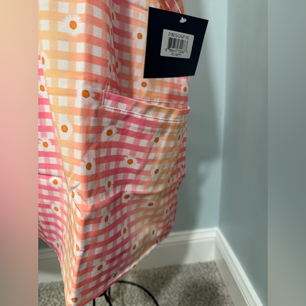 New Zoe + Chloe “Check Up” Pink Yellow Plaid Daisy 3X 3XL V neck scrub top Women - Picture 6 of 12